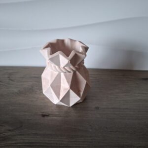 Vase en plâtre