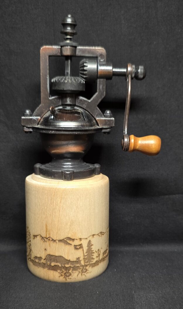 Moulin rustique à poivre, en frêne massif avec motif de type poya