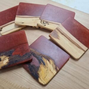 Sous verres en Pommier Suisse résine époxy bordeaux