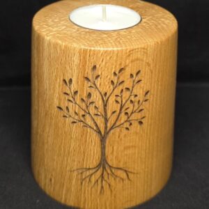 Bougeoir en hêtre massif avec motif floral