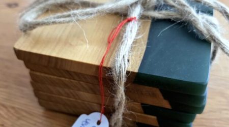 Sous verres en Cerisier Suisse résine époxy vert foncé